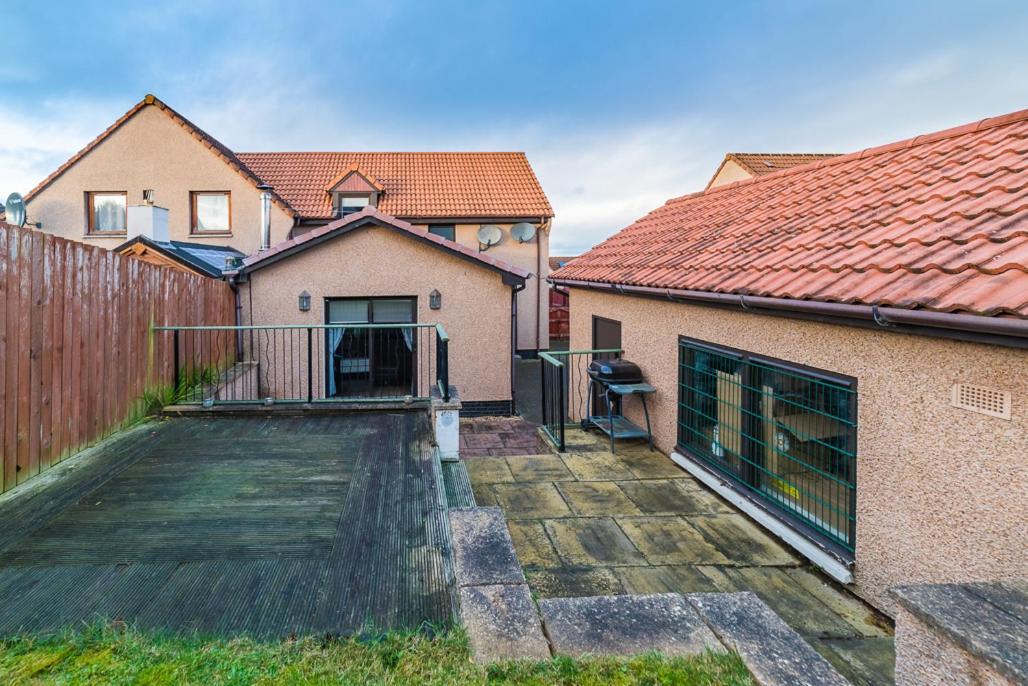 , Cosy House In Villa Inverness